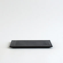 Load image into Gallery viewer, 地固め刷毛目長角台皿(中) / 佐藤智洋
