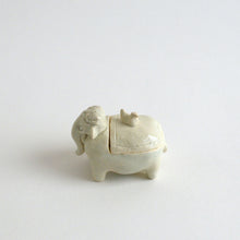 Load image into Gallery viewer, 象ふた物 / 池本窯