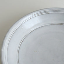 Load image into Gallery viewer, 白釉線刻九寸皿 / 延興寺窯