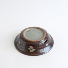 画像をギャラリービューアに読み込む, 梅絵鉢 鉄 大 / 袖師窯