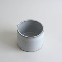 Load image into Gallery viewer, 白釉筒 / 延興寺窯