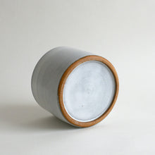 Load image into Gallery viewer, 白釉筒 / 延興寺窯