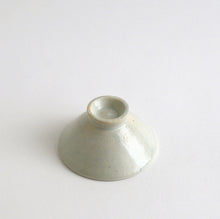 Load image into Gallery viewer, 白磁高坏 / 日高伸治