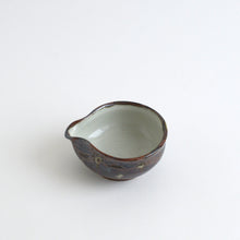 Load image into Gallery viewer, 鉄抜絵煎茶ゆさまし / 袖師窯