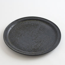 画像をギャラリービューアに読み込む, 炭化平皿7寸 / 日高伸治