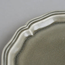 画像をギャラリービューアに読み込む, 花形細リム皿5寸(グレー) / 阿部慎太朗