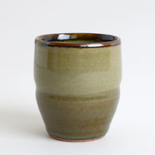Load image into Gallery viewer, 胴〆 ゆのみ 大 / 袖師窯