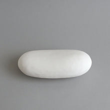 Load image into Gallery viewer, はりこ 石 (中) 白がさ / 備中和紙