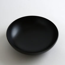 Load image into Gallery viewer, 栃 深皿 黒拭漆 210/55 / ふじい製作所