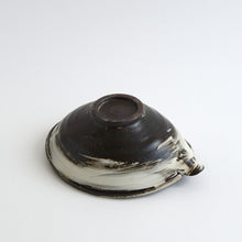 Load image into Gallery viewer, はけ目片口鉢 / 山田隆太郎