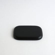 Load image into Gallery viewer, 漆と和紙 丸角トレー小 黒 / ふじい製作所