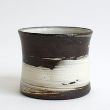 Load image into Gallery viewer, はけ目筒湯呑み / 山田隆太郎
