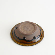 Load image into Gallery viewer, 飴釉5寸浅鉢 / 佐藤大寿