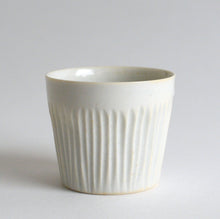Load image into Gallery viewer, 青白磁蕎麦猪口(S)刻線 / 竹下努
