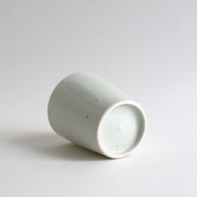 Load image into Gallery viewer, 青白磁蕎麦猪口(細) / 竹下努
