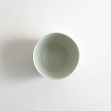 Load image into Gallery viewer, 青白磁蕎麦猪口(大) / 竹下努