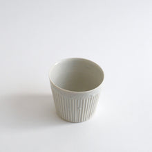 Load image into Gallery viewer, 青白磁蕎麦猪口(大)刻線 / 竹下努