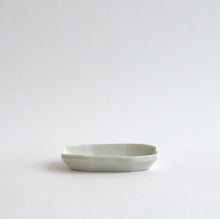 Load image into Gallery viewer, 青白磁小皿 / 竹下努