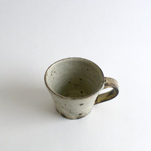 Load image into Gallery viewer, 粉引マグカップ / 山田隆太郎
