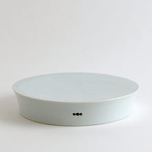 Load image into Gallery viewer, 青白磁三ッ丸台皿(8寸) / 竹下努
