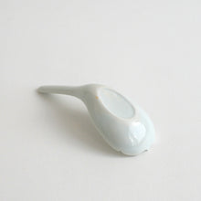 Load image into Gallery viewer, 青白磁稜花蓮華 / 竹下努