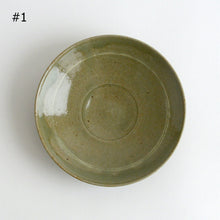 Load image into Gallery viewer, 青磁線刻象嵌鉢 16cm / 日高伸治