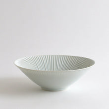 Load image into Gallery viewer, 青白磁内鎬パスタ鉢(7寸) / 竹下努