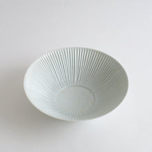 Load image into Gallery viewer, 青白磁内鎬パスタ鉢(7寸) / 竹下努