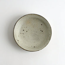 画像をギャラリービューアに読み込む, 粉引6寸リム皿 / 山田隆太郎