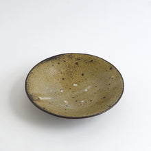Load image into Gallery viewer, 粉引7寸平鉢 / 山田隆太郎