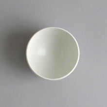 画像をギャラリービューアに読み込む, 丸飯碗中(白) / 高久敏士