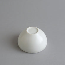 画像をギャラリービューアに読み込む, 丸飯碗中(白) / 高久敏士