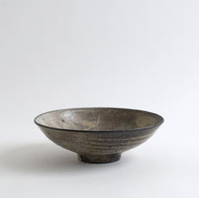 Load image into Gallery viewer, 生粉引線刻7寸鉢 / 山田隆太郎