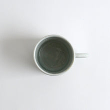 Load image into Gallery viewer, 白土マグカップ / 山田隆太郎