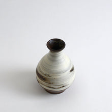 Load image into Gallery viewer, はけ目とっくり / 山田隆太郎