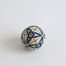 Load image into Gallery viewer, てまり小(亀甲) / 倉敷てまり