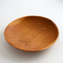 Load image into Gallery viewer, 生木のうつわ25(ヤマザクラ;Φ29) / 中矢嘉貴