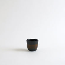 Load image into Gallery viewer, 拭漆ぐい呑み / 佐藤智洋