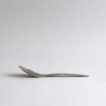 画像をギャラリービューアに読み込む, YT 花弁匙 L / 竹俣勇壱