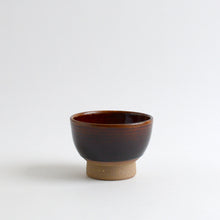 画像をギャラリービューアに読み込む, 飴釉高台飯碗 / 佐藤大寿