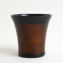 Load image into Gallery viewer, 溜内黒コップ(朝顔型) / 佐藤智洋