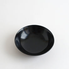 画像をギャラリービューアに読み込む, 溜内黒小鉢 / 佐藤智洋