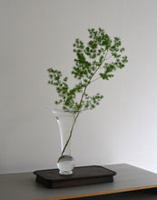 Load image into Gallery viewer, 欅八角高台 / 中沢学