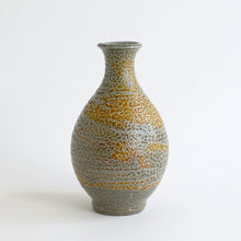 画像をギャラリービューアに読み込む, 塩釉刷毛目瓶 / 後藤竜太
