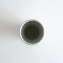 Load image into Gallery viewer, 白磁ビアカップ / 阿南維也