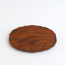 Load image into Gallery viewer, 輪花楕円皿 (8寸 / クラロウォールナット) / 藤崎均
