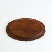 Load image into Gallery viewer, 輪花楕円皿 (8寸 / クラロウォールナット) / 藤崎均