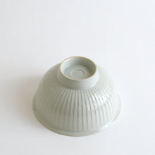 Load image into Gallery viewer, 白磁鎬飯碗(大) / 阿南維也