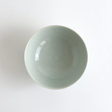Load image into Gallery viewer, 青白磁飯碗(小) / 阿南維也