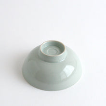 Load image into Gallery viewer, 青白磁飯碗(小) / 阿南維也